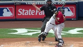 Posada's throw to third hits Lee's bat