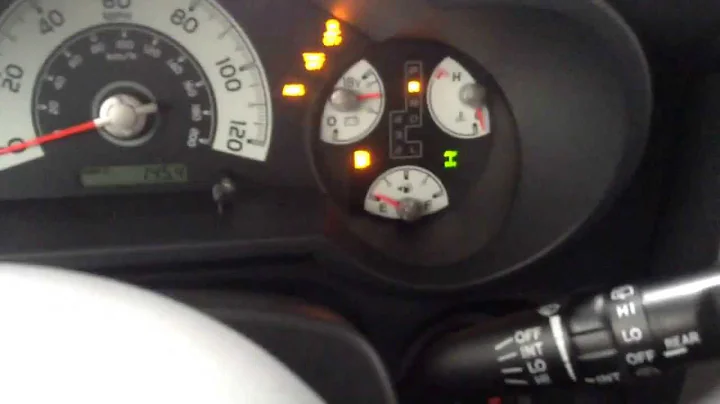 How to Engage the Rear Locking Differential on a 2014 Toyota FJ Cruiser by Loving Toyota Scion