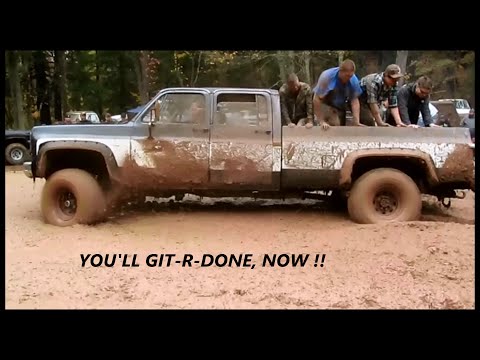 2014-jeffreys-mud-bog//-wades-chevy-4-door-beater-mud-truck