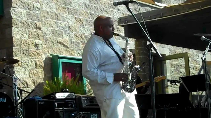 Gerald Albright Performs Winelight Live at Thornto...
