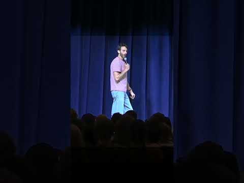 I have tricks up my striped sleeve | Gianmarco Soresi | Stand Up Comedy Crowd Work