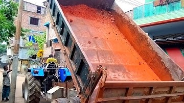 Digital unload Hydraulic facility of Tractors | Sonalika Di 60rx unloading Brickchips on the Road |