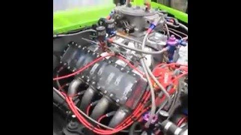 V8 engine valve train movement