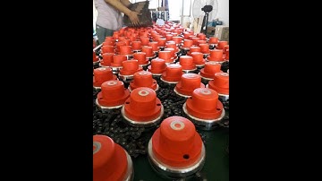 Bát xích cắt cỏ lắp cho tất cả các dòng máy