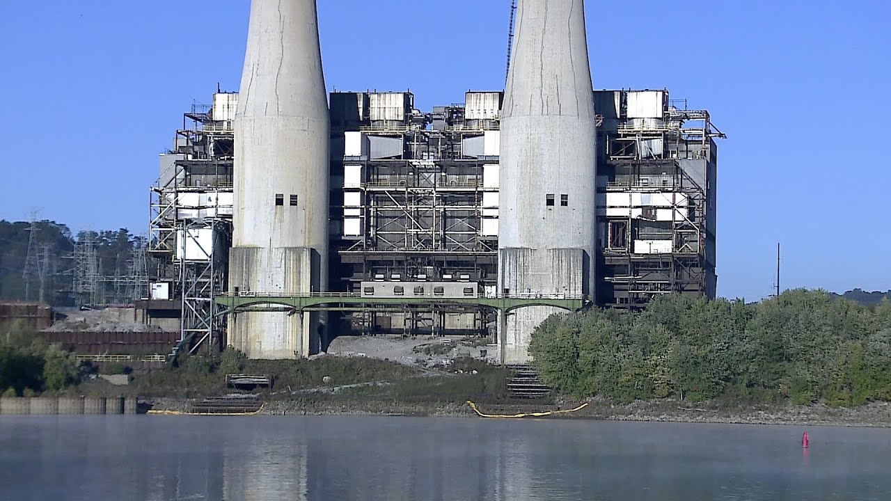 Duke Energy implodes building in New Albany - YouTube