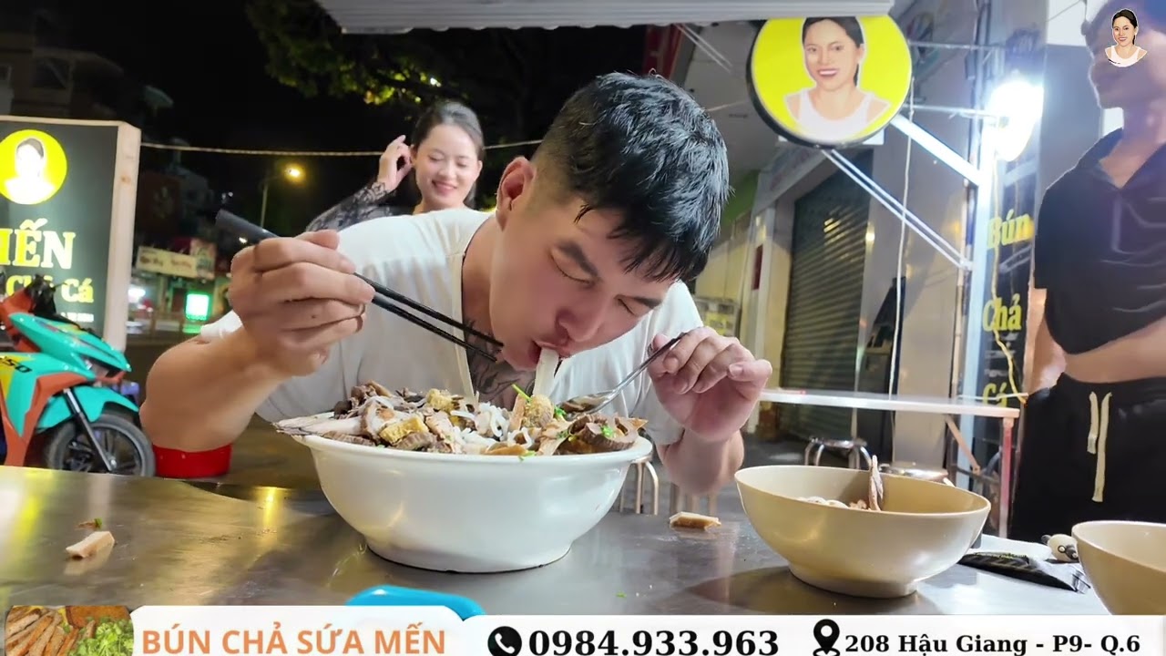 ANH QUỐC TÌM MẾN GIỮA ĐÊM MUỐN ĂN THỬ THÁCH NHƯNG QUÊN MANG TIỀN 