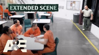 60 Days In: David Gets a 'Spotlight' After Inmate Goes Against His Race | A&E