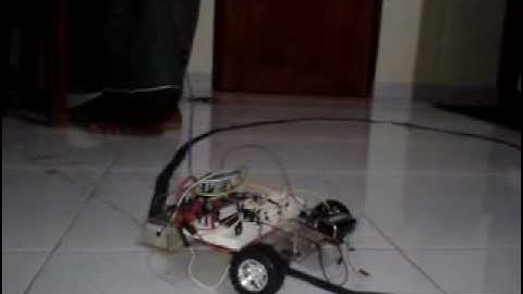 pic16f877  Line follower Robot