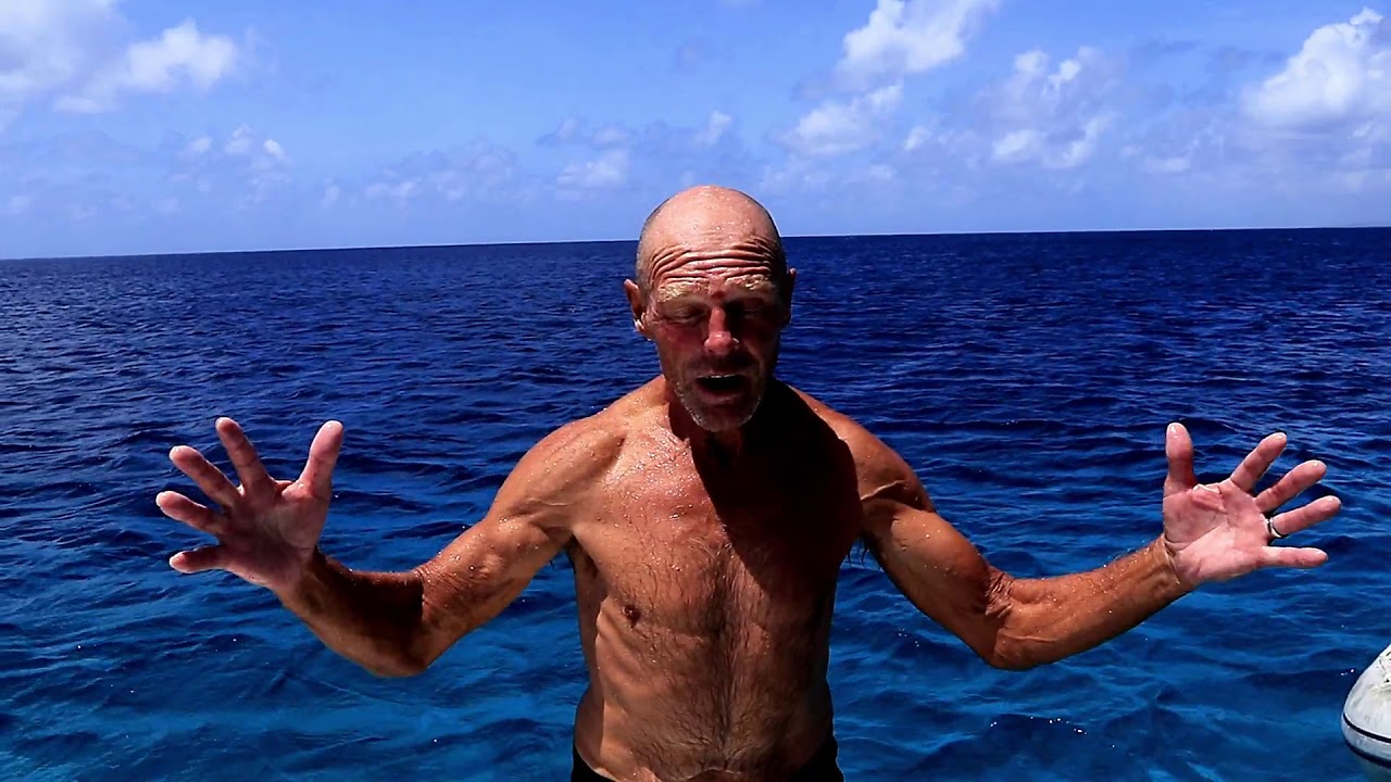 Episode #87 Exploring Klein Curacao over and under the water