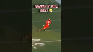 MADE IT LOOK EFFORTLESS!!… 😳