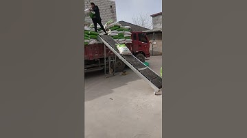 One person can move easily, loading and unloading goods are all in use