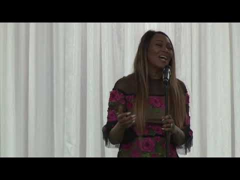 Video: Vlera neto e Yolanda Adams: Wiki, e martuar, familja, dasma, paga, vëllezërit e motrat