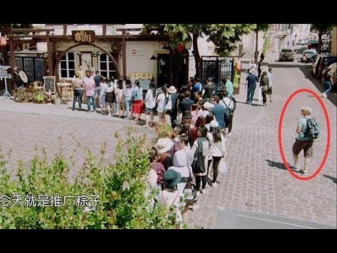 法国《中餐厅》门前排满长队，赵薇一举动为国争光，网友大声叫好
