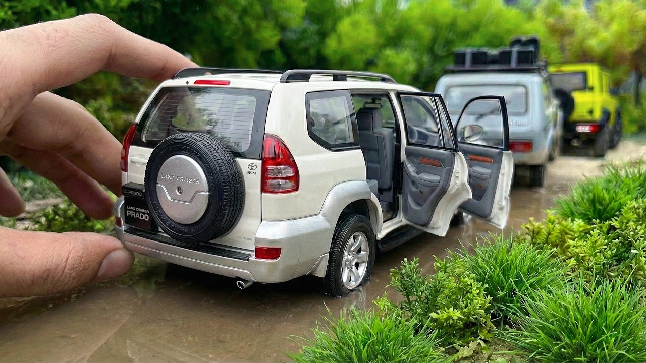 Toyota Land Cruiser PRADO GX Off-road 1:18 Scale Diecast Car Model