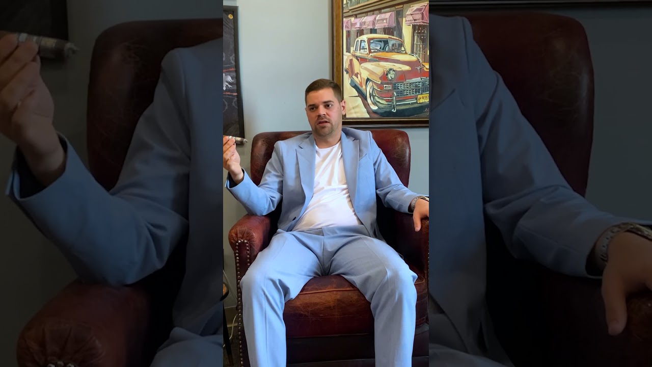 What's your favorite cigar brand that you don't make? | Questions with Raymond Pages 