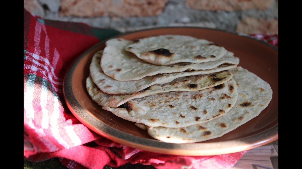 Aprenda a fazer Pão Asmo ou azimo,matzá -pão sem Fermento - YouTube