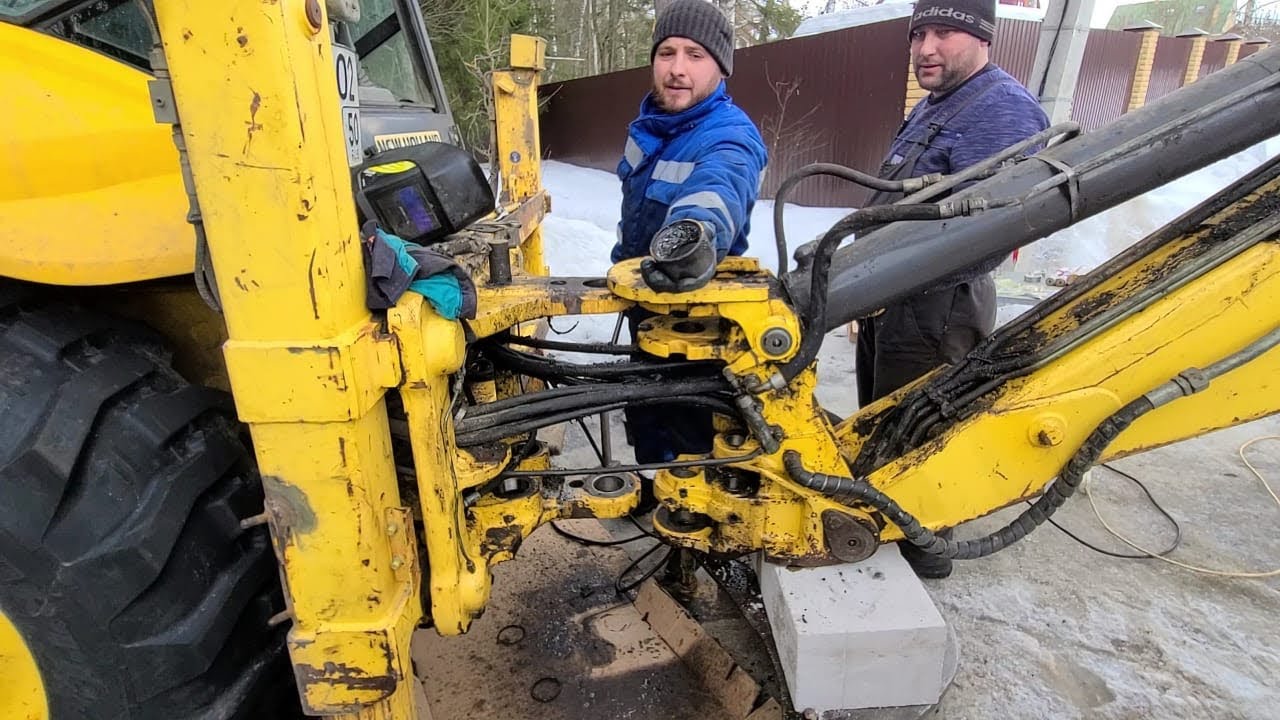 Втулка ковша экскаватора д90. Зуб ковша эо-2621. Ремонт гусеничного экскаватора. Пальцы гусеницы экскаватора jcb js200. Экскаватор меняет трубы.