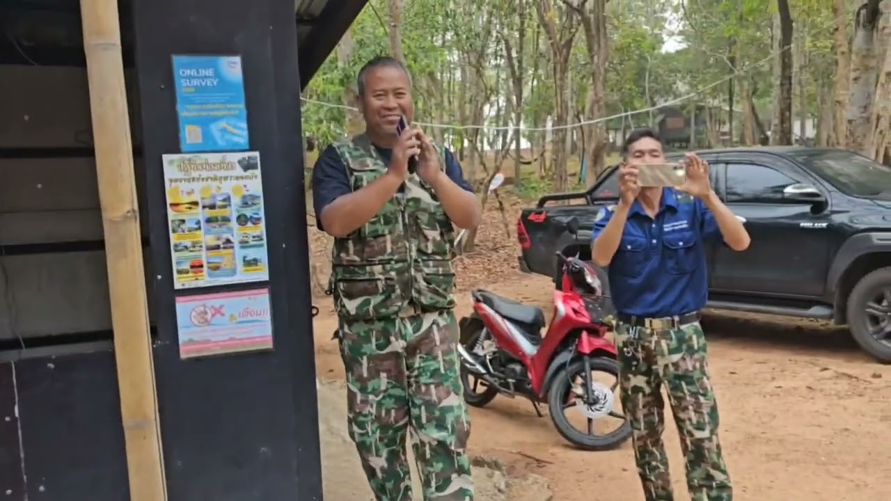 แม่เจี๊ยบ บ้านศรีวิไล ธิดาลาวพาเที่ยวภูหม จ.มุกดาหาร @เจี๊ยบ ศรีวิไล