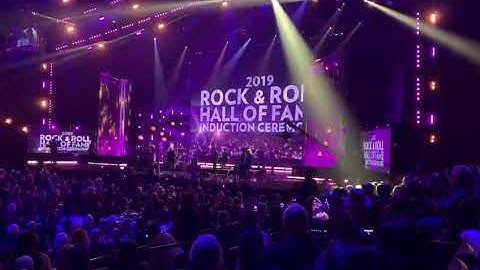 STEVIE NICKS ROCK AND ROLL HALL OF FAME INDUCTION CEREMONY 2019 STAND BACK #STEVIENICKS