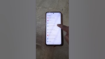 Three Finger Swipe Screenshot In Samsung? #shorts #samsung #androidfeatures