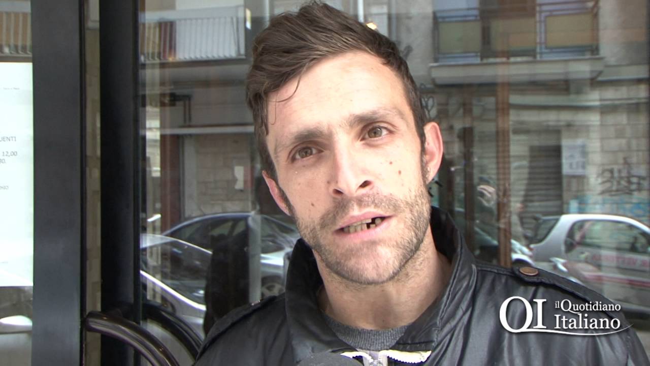 La mattina di Morris Del basso negli uffici dei Servizi Sociali a Bari