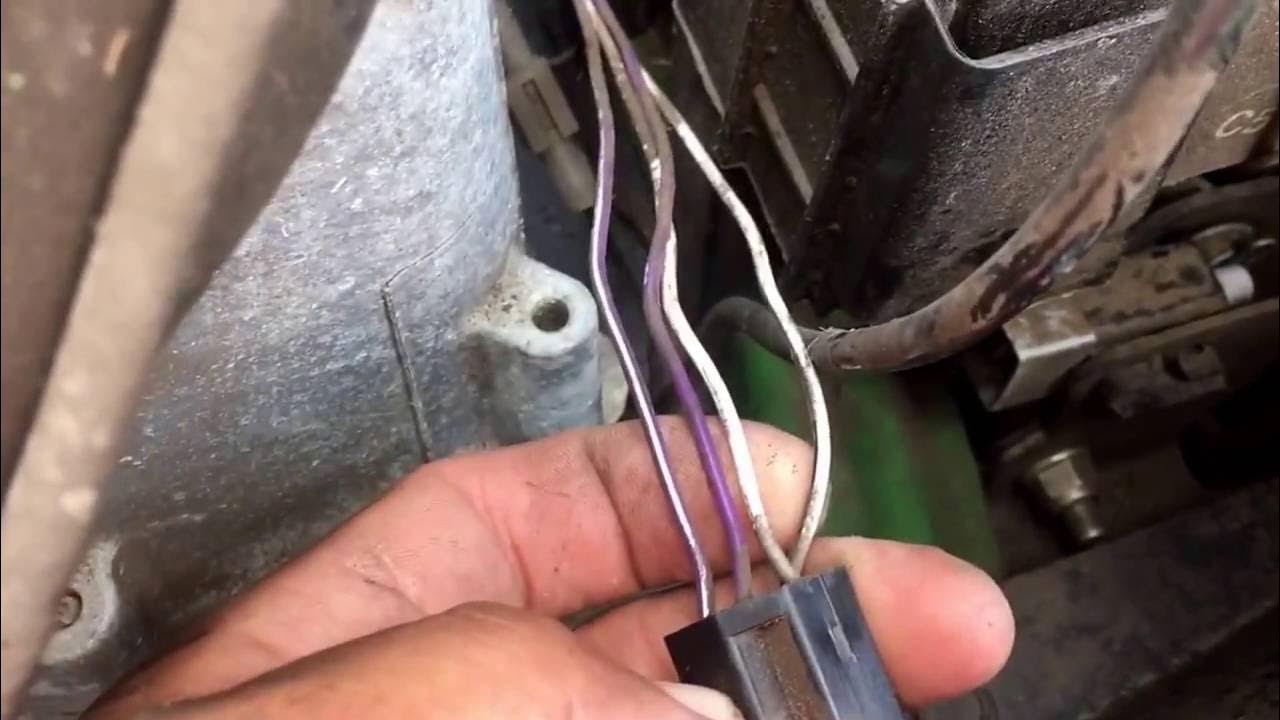 John Deere D140 won't start!! - YouTube