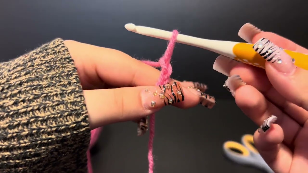 How to Crochet a Magic Circle