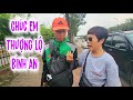 Bất ngờ chị Đại Hải Dương đến tặng quà và tiễn anh em Youtuber lên máy bay về Miền tây