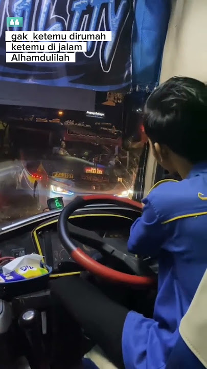 Jarang ketemu sekali ketemu di jalan #sugengrahayu  #bus #busmania #sugengrahayucepat #busmalam