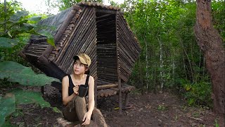 Bushcraft Camp In The Woods - Build Survival Shelter- Off Grid Shelter - Bushcraft Skills