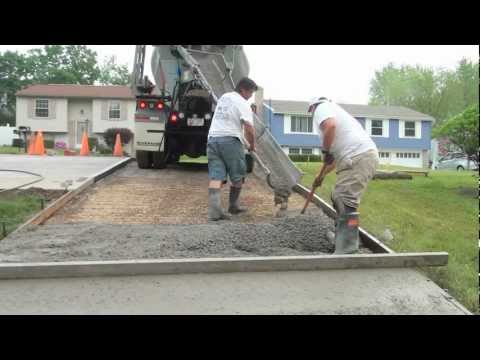 How to Pour a Concrete Driveway