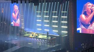 Tate Mcrae purple Lace Bra Miss Possessive Tour In Houston Texas At The Toyota Center