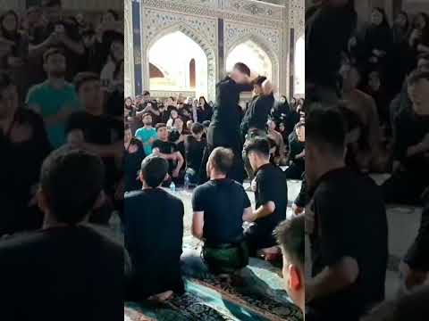 زنجیر زنی در حرم مطهر امام رضا ع عزاداری افغانی ها مشهد مقدس