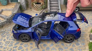 1:18 Volkswagen Golf 8 R-Line 2020, blue - Paudi [Unboxing]