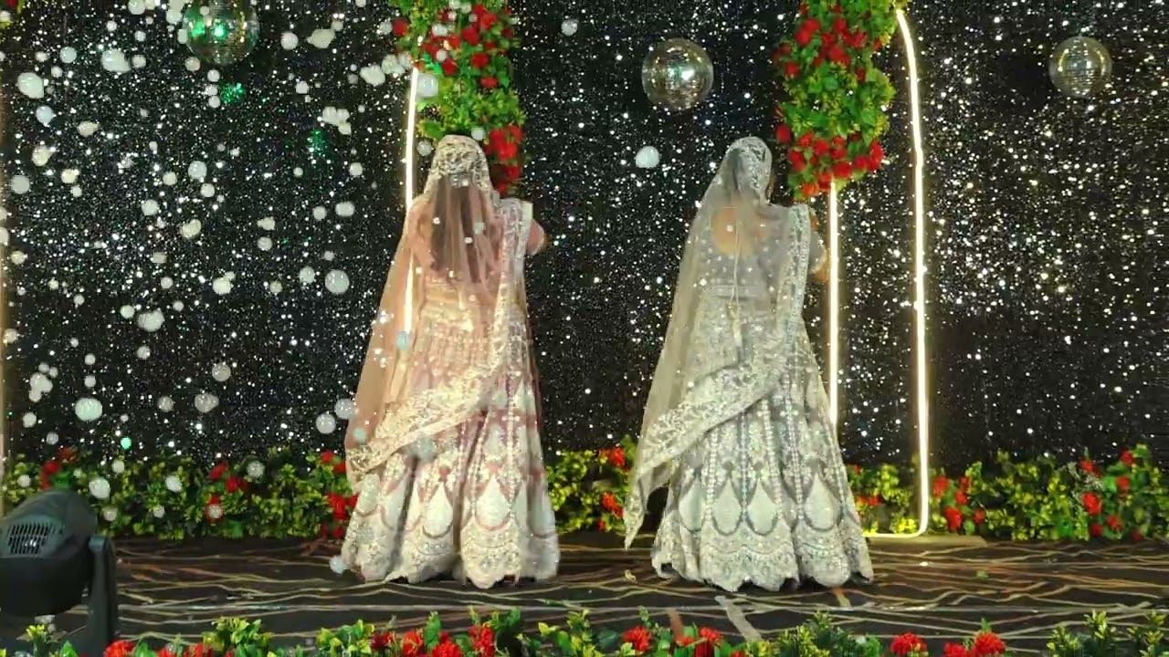 Badi Mummi & Mummy dance