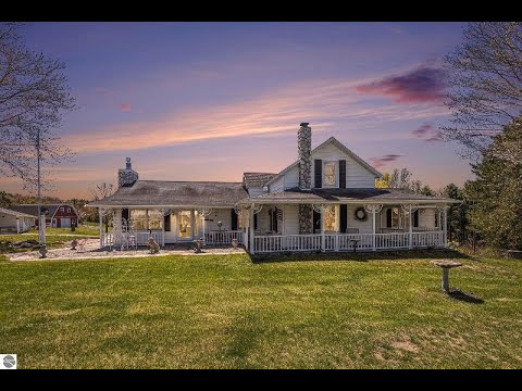 3121 Grace Road, Frankfort, MI home video tour