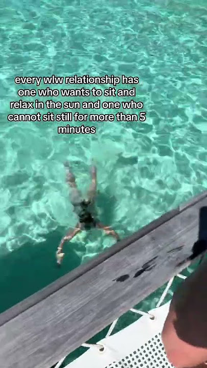 Yalangoch rus televideniesi va estrada yulduzlarining fotosuratlari