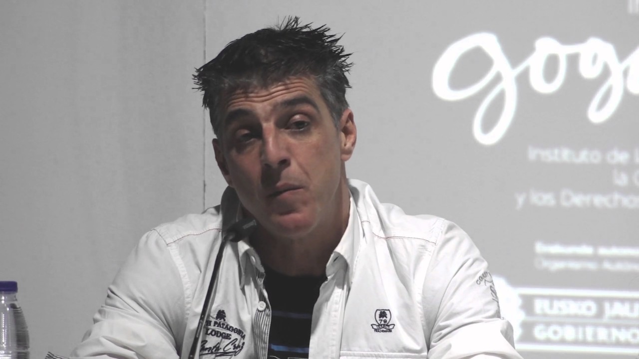 Gogora - Plaza de la memoria en Getxo Mahaingurua Osoa