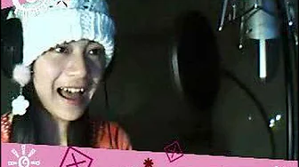 歌名:坐在巷口的那对男女 歌名:坐在巷口的那对男女