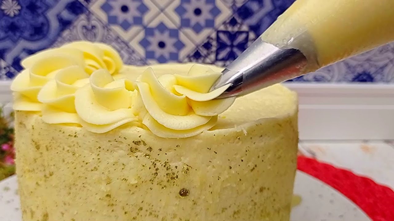 ✅ Nunca mais use Chantilly! A melhor cobertura de bolo que você já usou e é feita em casa