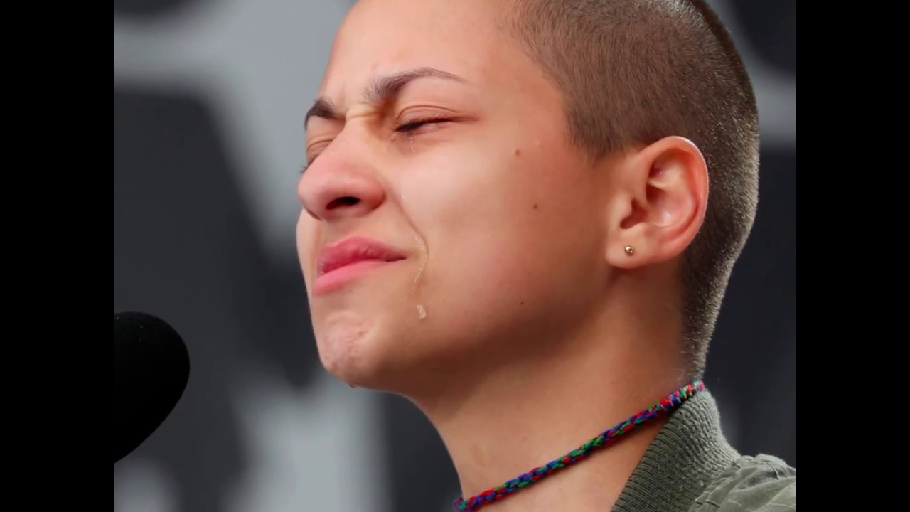 “Battez-vous pour vos vies!”: le discours marquant d’Emma Gonzalez