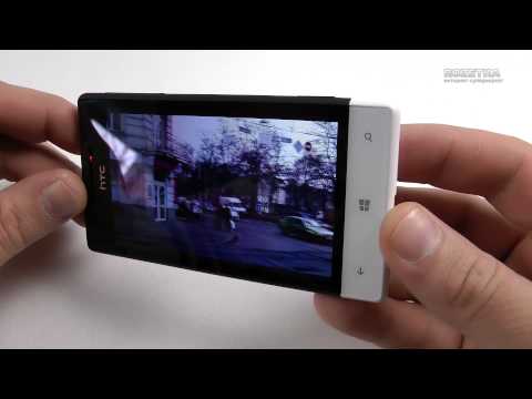 Video: Ero HTC Windows Phone 8S: N Ja Nokia Lumia 820: N Välillä