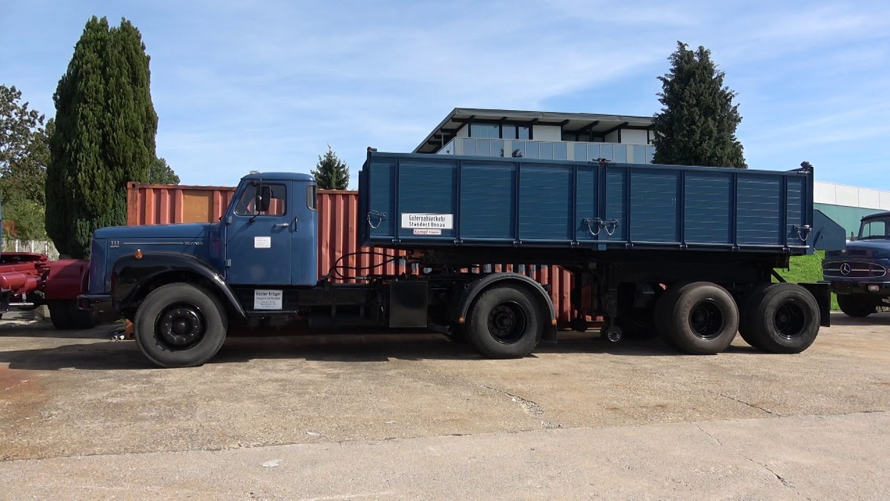 Scania 111 Super semi-trailer Truck