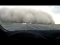 Dirigindo em Tempestade de Areia (HD)