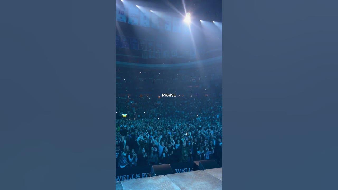 "Praise" in Philly 🙌
