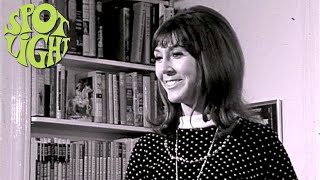 Anita Harris probt "Tiptoe Through The Tulips" (Erste Spotlight-Folge, ausgestrahlt 1968)