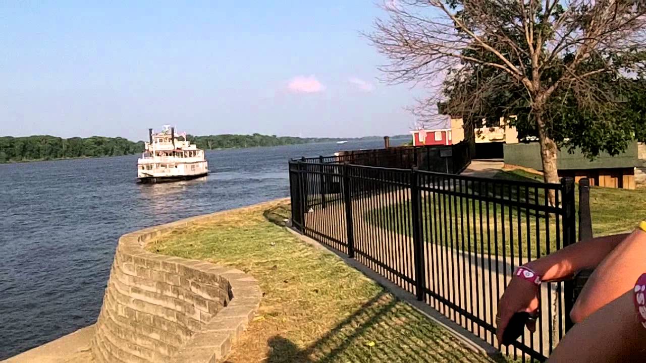Hannibal Mo Tom Sawyer Boat YouTube