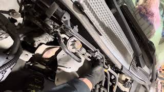 2004 Ford Focus 2.0L alternator replacement