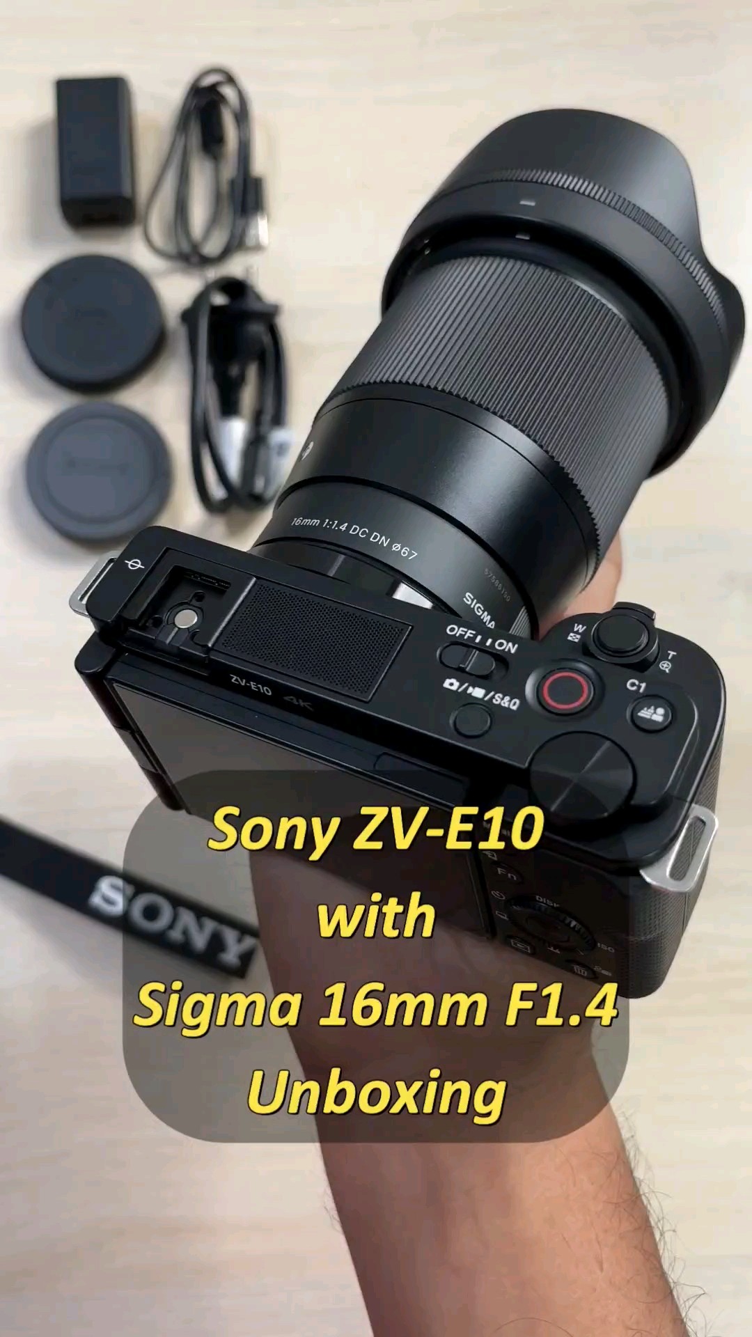 SONY ZV-E10 SIGMA 16mm F1.4レンズ 付　 はるな Sony-ZV-E10-with-Sigma-16mm-F1