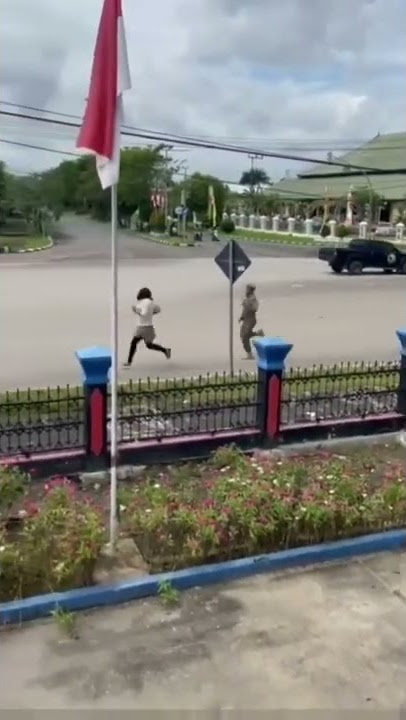 VIDEO LUCU 😂 || WARIA DI KEJAR SATPOL PP #shortvideo #viral